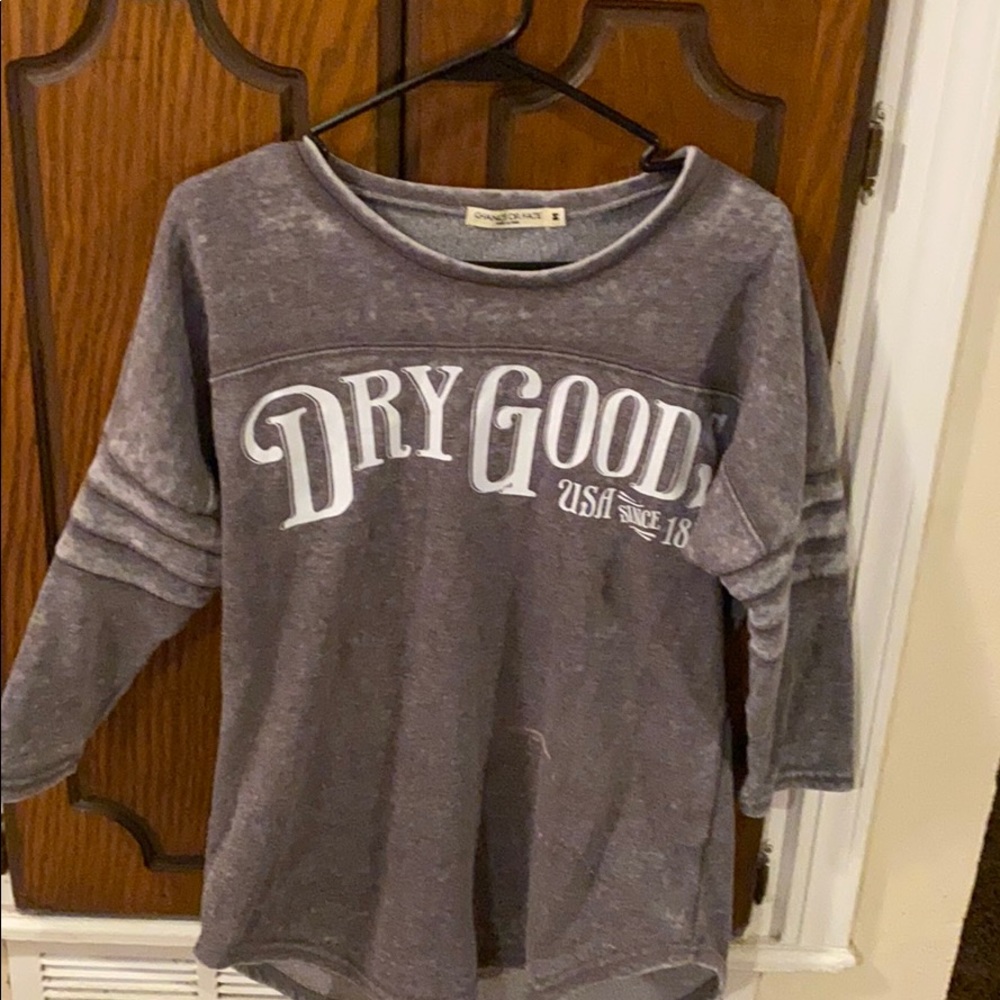 Super cute Casual sweatshirt!